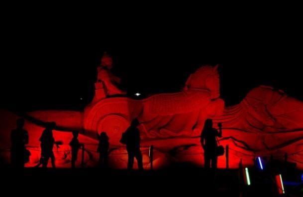 Alternatif kültür sanat etkinlikleri düzenleyen firma, Antalya’da bu yıl 7'ncisini düzenledikleri Uluslararası Kum Heykel Festivali’nin bir benzerini davet üzerine Mısır'ın Hurgada şehrinde yapacak.