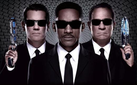 Siyah Giyen Adamlar (Men in Black 3, 2012): 215 milyon dolar 