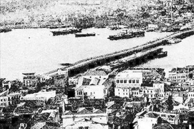 <p>Galata Köprüsü-1912</p>