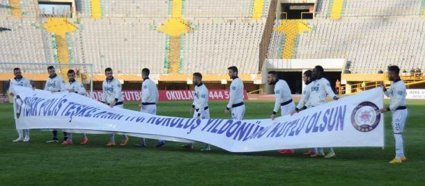 <p>PTT Birinci Lig'de Karşıyaka, 3-0 geriye düştüğü maçta Adana Demirspor'u 6-5 yendi.</p>