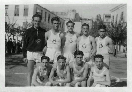 <p>Galatasaray Lisesi Basketbol Takımı (1936)</p>