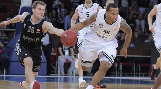 - Basketbol THY Avrupa Ligi (D) Grubu 7. hafta maçında Beşiktaş, Almanya'nın Brose Baskets takımını 11 sayı farkla 83-72 yenerek, gruptan çıkmayı garantiledi.
