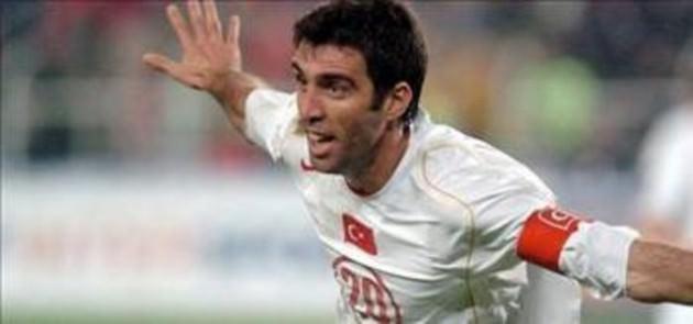 Finlandiya-Türkiye: 2-4 A Milli Futbol Takımımız, Finlandiya deplasmanında Tihinen ve Paatelainen'in gollerine engel olamayınca bir anda 2-0 geriye düştü. Çabuk toparlanan milliler, Tayfur Havutçu ve Hakan Şükür'ün 2'şer golüyle maçı lehine çevirdi. 5 Haziran 1999’da oynanan bu maç Milli Takım tarihine geçti. 
