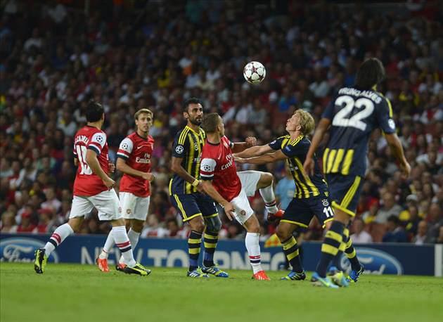 <p>Vurduğun gol olsun Fenerbahçe dedik ama vurabilse gol olacak vuramıyor ki</p>
