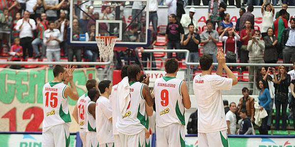 - Basketbolda, FIBA Erkekler Avrupa Çalenç (A) Grubu'nda iki Türk temsilcisinin mücadelesinde TOFAŞ'ı 78-56 mağlup eden Pınar Karşıyaka, gruptan çıkmayı garantiledi.