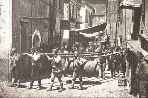 <p>İstanbul'da Sucular-1920</p>
