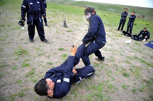 <p>Polis Akademisi personelince kırsal alanda güvenli intikal, kaçırılma ve rehin alma senaryoları hayata geçirildi.</p>