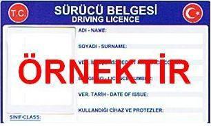 Araç kullanırken sürücü belgelerini yanında bulundurmamak 166 lira.