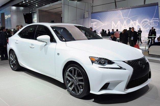 Lexus IS