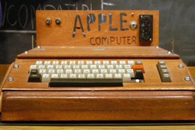 1976 - Apple I