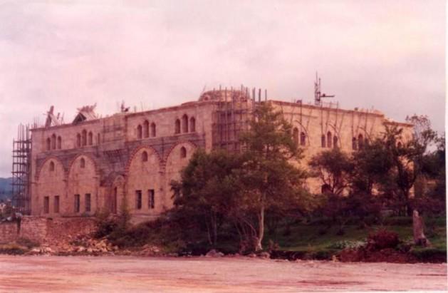 Kendine hayran bıraktıran cami