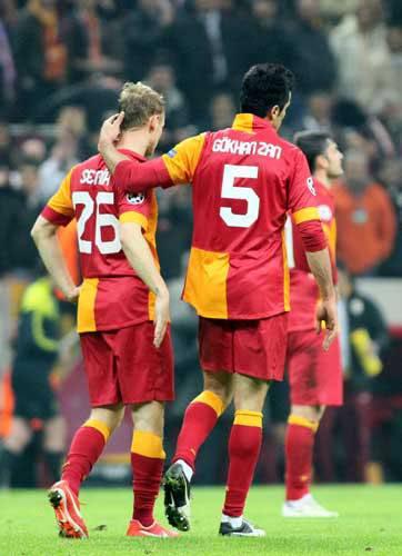 <p>İtalyan spor basını, Galatasaray'ın Real'i titrettiğini yazarak, "Real, Türk cehenneminde tehlikeyi gördü" yorumunu yaptı.</p>