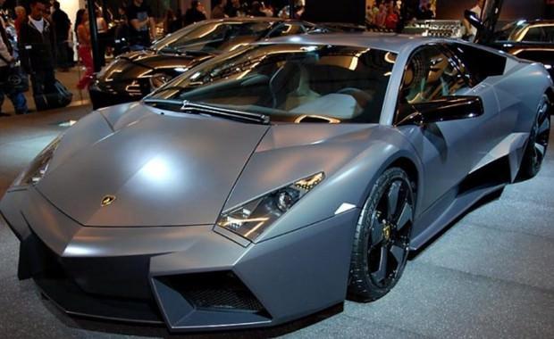 <p>Lamborghini Reventon 1,600,000 dolar</p>