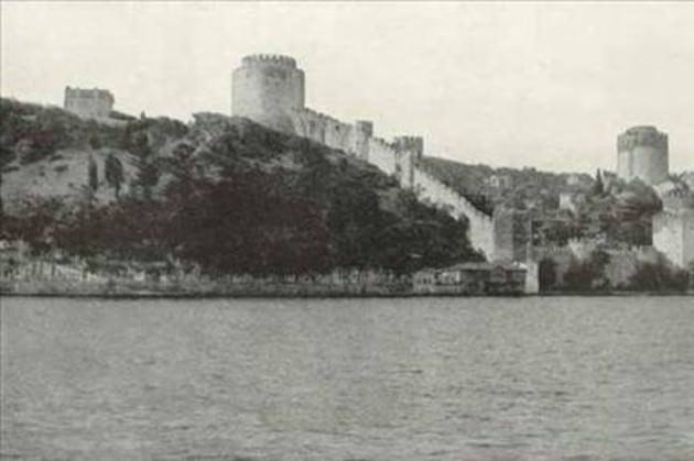 <p>Rumeli Hisarı</p>
