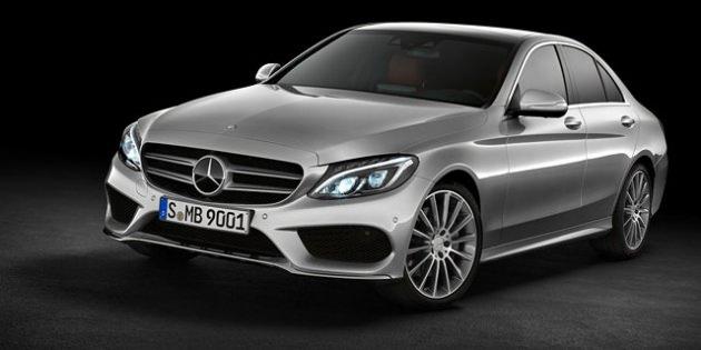 <p>Mercedes için C Serisi, yollara ilk çıktığı 1982 yılından itibaren ürün yelpazesindeki en önemli modellerin başında geliyor. Günümüze kadar toplam 8.5 milyon adetlik toplam satışla sınıfında önemli bir paya sahip modelin Türkiye’de atılım yapması motor yelpazesine eklenen 1.6 lt motorla birlikte gerçekleşti. Düşük vergi dilimine giren ve Türkiye pazarı için özel olarak üretilen 1.6 lt (156 beygir) benzinli motorun sunulmasıyla C Serisi satışları adeta patlama yaşadı.</p>
