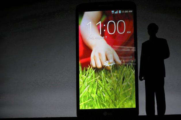 <p>LG G2 Telefon, değiştirilemeyen 3000 mAh batarya kullanıyor</p>