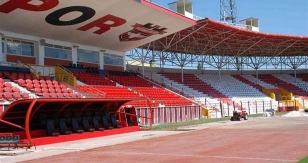 <p>Kamil Ocak Stadı, Gaziantep ilinin tek profesyonel futbol sahası olma özelliğini taşıyor.</p>