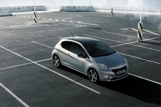 Peugeot: Aralık ayında 20 bin TL’ye varan tutarlarda “faizsiz” kredi imkanı ve Nisan 2013’de ödeme avantajları sunan Peugeot, 208, 308, 3008, 5008 ve 508’de peşin alımlarda 5 bin TL’ye varan indirim yapıyor. Ayrıca Partner Tepee ve Bipper Tepee müşterilerinde 20 bin TL için ise “0” faiz avantajı sunan Peugeot, peşin alımda 4 bin TL’ye varan indirim uyguluyor.