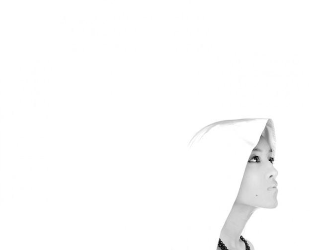 <p>Beyaz: Saflığı, temizliği ve istikrarı ifade eder.&nbsp;Temizlik, saflık ve g&uuml;ven hissi verir. H&uuml;z&uuml;nlendirir</p>