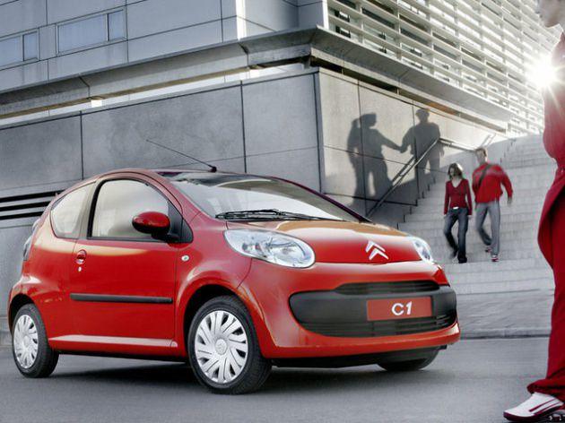 <p>C3'ün 1.4 lt. benzinli motor seçeneği de 23 bin 740 TL.</p>