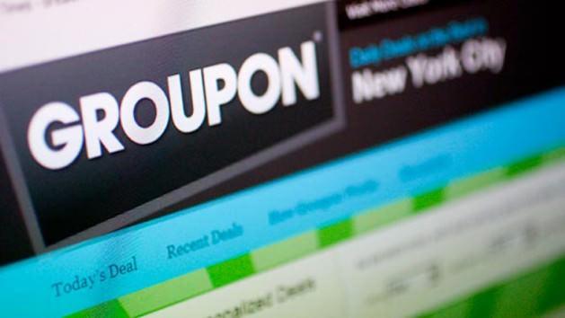 2-Groupon: Groupon, net gelirini artırdığı gibi gelir artışında da yüzde 52 ile ikinci sıraya yerleşti. Ancak hisse performansında ilk 10 şirketin arasında sonuncu olmaktan kurtulamadı. Hissedarlar farklı bir e-ticaret girişimi olan şirkete güvenmeye başladıkça bu tablo değişebilir.