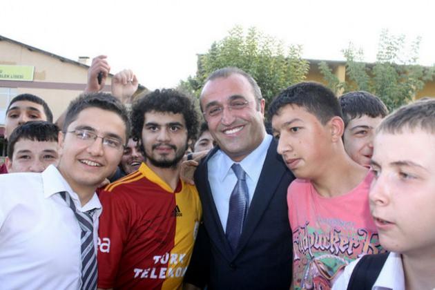 <p>ABDURRAHİM ALBAYRAK: "Almanlar iyi bir Galatasaraylı, çok iyi bir Galatasaraylı"</p>