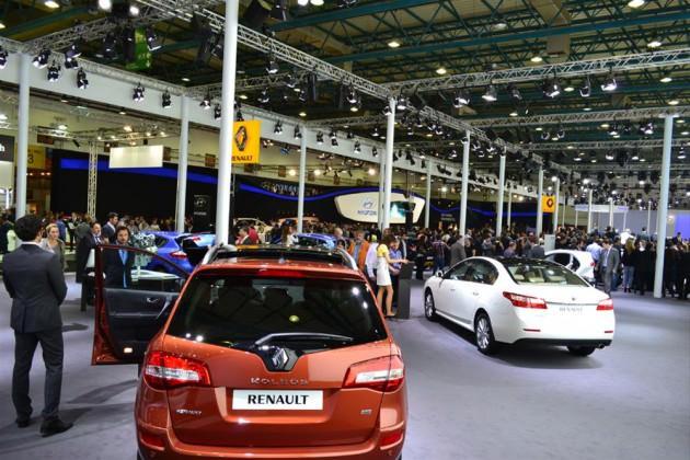 Renault standından fuar alanı