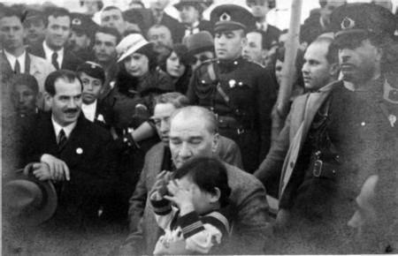 <p>Atatürk'ün kızı Ülkü Adatepe</p>