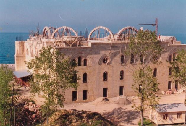 Kendine hayran bıraktıran cami