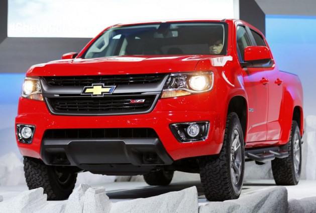 <p><strong>Chevrolet'de indirim 8 bin TL'yi geçti</strong><br />Chevrolet bayilerinde Cruze Sedan ve Cruze Hatchback modellerinde kasım boyunca 8 bin TL indirim sunuluyor. SUV modeli Captiva'da ise 8.560 TL'ye varan İndirim uyguluyor. Minik sınıftaki temsilcisi Spark icln 1.225 TL avantaj sunan Chevrolet, Aveo Sedan'da 3.940 TL avantaj sağlanıyor.</p>