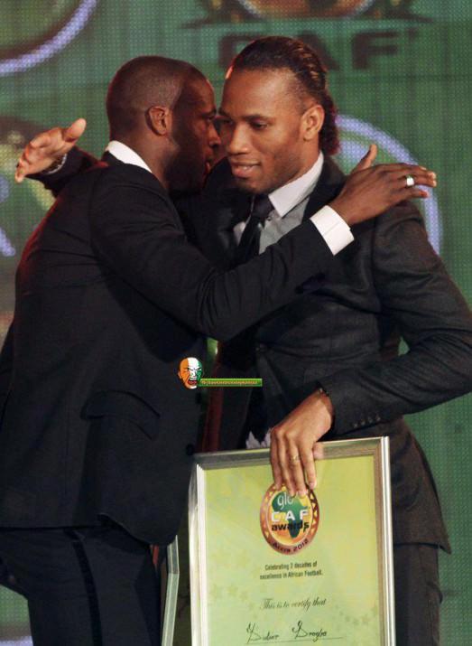 Fildişi Sahili milli takımının da en golcü futbolcusu unvanını elinde tutan Drogba, 2006 ve 2009 yıllarında, Afrika'da yılın futbolcusu ödülüne layık görülmüştü.