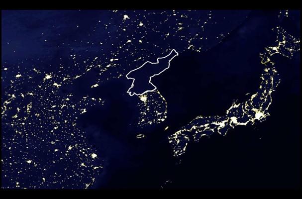 <p>Google Maps ile dünyanın birçok bölgesini görebilmek mümkün, ama her yeri değil! Bazı alanlara yaklaşıldığında koca bir beyazlık ya da flulukla karşılaşılıyor. Örneğin Kuzey Kore'ye yakından bir bakış atmanız mümkün değil. Bu kitlesel sansürlerin yanı sıra daha küçük çaplı görülemeyen alanlar da mevcut. İşte Google Maps'te asla göremeyeceğiniz 10 yer.</p>