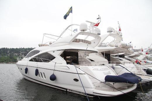 Koç Holding Yönetim Kurulu Başkanı Mustafa Koç’un 2008 yılında satın aldığı ve aynı yıl sattığı Sunseeker Predator 52 de fuar alanında ziyaretçiler buluştu.