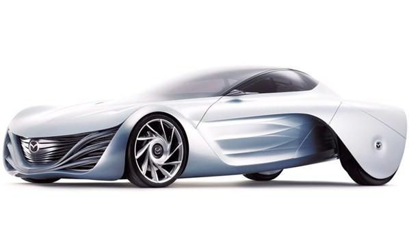Mazda Taiki - Taiki Japoncada 'atmosfer' demek. Batman tarzı tekerlek bombeleri, akıcı çizgileri, özel kaportası ile oldukça sıradışı bir görünüme sahip. Çok özel görünüyor. Mazda'nın rotari motor programına katılabilrdi, ama bunun yerine Mazda RX-8'I tercih etti.