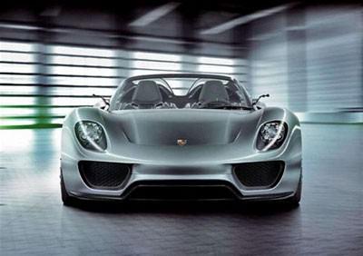 Forbes dergisi, dünyanın en pahalı 10 arabasını sıraladı. 10. sırada Porsche 918 Spyder var.
