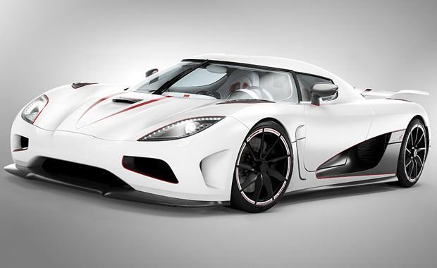 <p>Koenigsegg Agera R 1,600,000 dolar</p>
