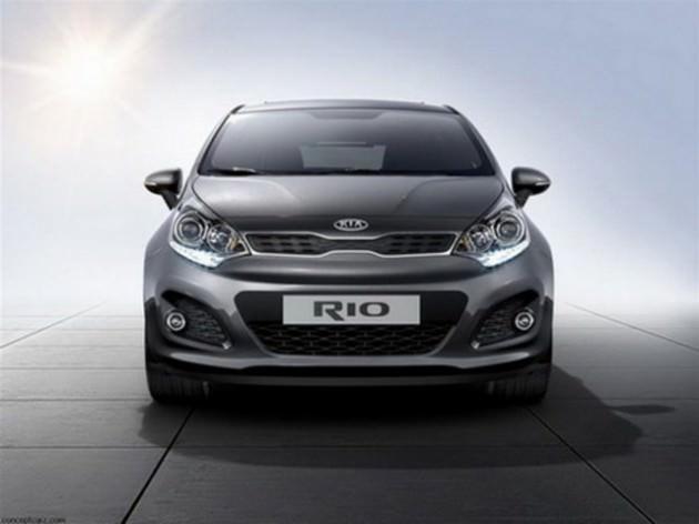 <p>Kia Rio Sedan 1.4 100 Km'de 5.8lt yakıt tüketiyor.</p>