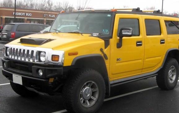 <p>50. Hummer H2 BusinessInsider sitesinde geçen yüzyıla damgasını vurmuş otomobil modelleri sergilendi.</p>
