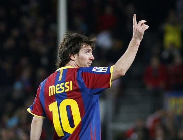 28 MAYIS 2011 - İspanya Ligi'nde bir sezonda 53 gol atma başarısını göstererek bir rekora imza attı ve bu rekoru Cristiano Ronaldo ile paylaştı.