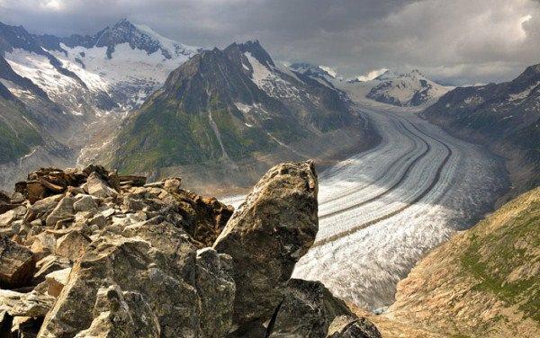 <p>İsviçre Aletsch buzulu</p>
