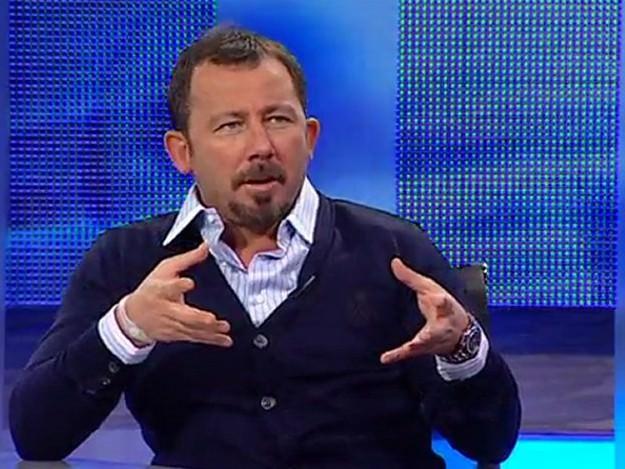 Spor kariyerine nokta koyduktan sonra futbol yorumculuğuna başlayan Sergen Yalçın, son dönemde reytingi en yüksek olan ünlüler arasında yer alıyor.