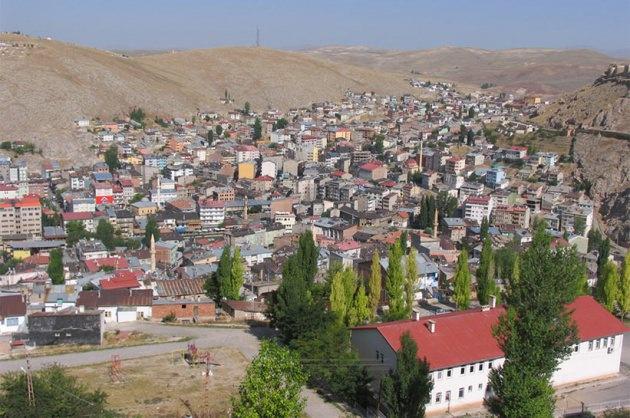 <p>Bayburt: 51 bin 965 seçmen, 294 sandıkta oy kullanacak.</p>