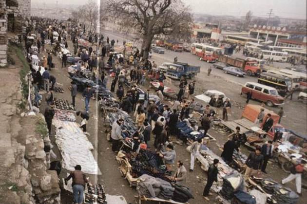 <p>Yıl 1985; sur dibine kurulan işporta tezgahları Sultanhamam'ı aratmıyor. Anadolu'dan ve Trakya'dan gelen gelip gidenlerin ilk ve son durağının altın yılları.</p>
