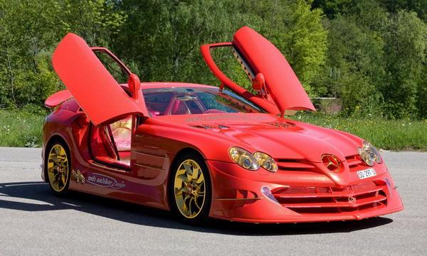 Mercedes-Benz SLR McLaren 999, değeri ile olduğu kadar ihtişamlı görüntüsüyle de herkesin başını döndürüyor.