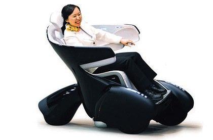 <p>Toyota</p>
<p>Toyota i-REAL</p>