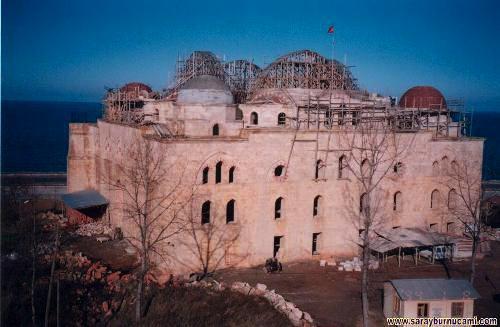 Kendine hayran bıraktıran cami