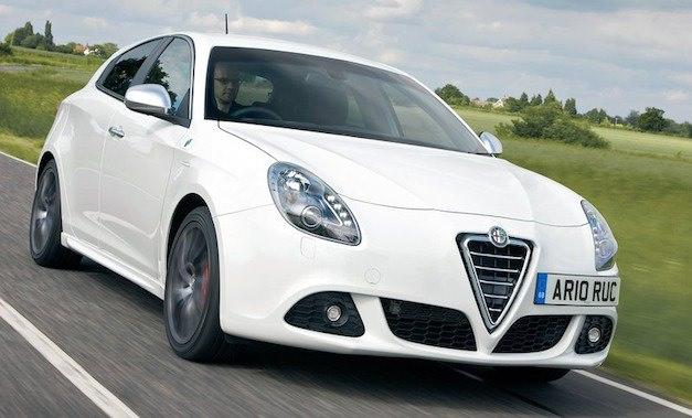 <p><strong>Alfa'lar 3 yılda 3 taksitle</strong><br />Alfa Romeo, Koç Fiat Kredi’nin desteğiyle yeni kredi kampanyası hazırladı. Giulietta veya MiTo modelini tercih edenler, ilk taksidi peşin, diğer iki taksidi Mart 2015 ve Mart 2016’da olmak üzere, 3 yılda 3 eşit olarak ödeme seçeneğine sahip.</p>