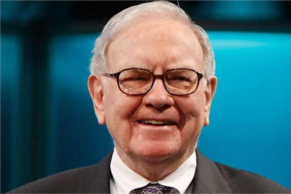 <p><strong>Warren Buffett</strong><br />Dünyanın en büyük yatırımcılarından biri olarak bilinen iş dünyası efsanesi Warren Buffett, servetinin yüzde 99’nunu hayır kurumlarına bağışlayacak. Buffett çocukları için endişeli değil. Daha önce verdiği röportajlarından birinde konuyla ilgili olarak, “Onlara herşeyi yapabilecekleri kadarını zaten bıraktım” demişti</p>
