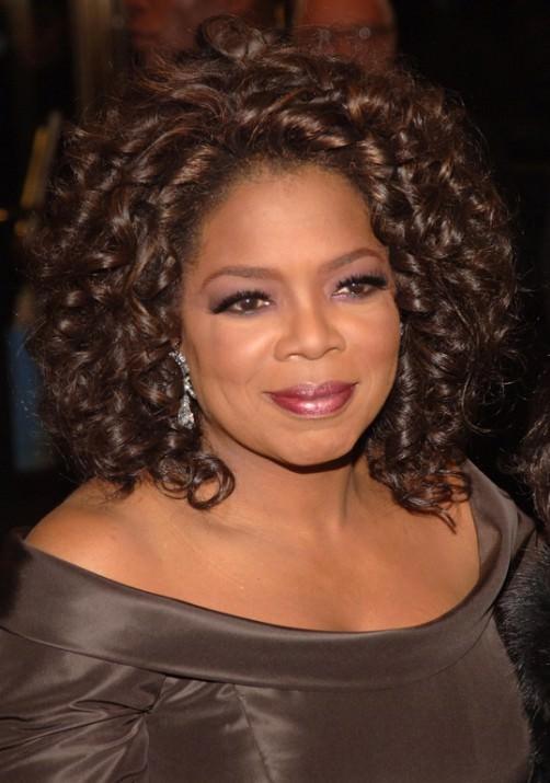 <p>Forbes Dergisi en çok kazanan ünlülerin listesini açıkladı.</p> <p><br /><span style="color: #0000ff;"><strong>Oprah Winfrey</strong></span>, 165 milyon dolar</p>
