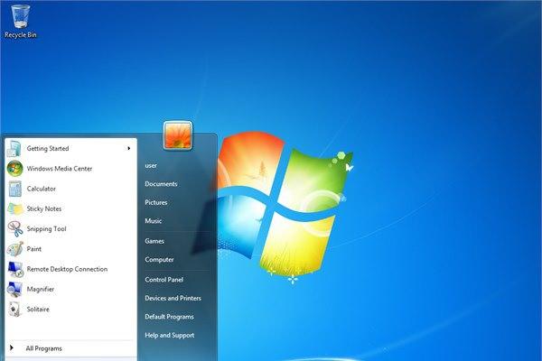 <p><strong>Windows 7</strong><br />Ekim 2009'da kullanıcılarla buluşan Windows 7, Vista'nın gösterişli grafiklerini azalttı ve çoklu çekirdekli işlemcileri daha iyi kullanan bir sistem sundu.</p>